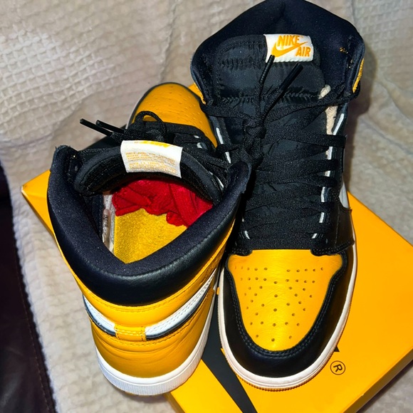 🚕 Air Jordan Retro 1’s - HIgh OG - “TAXi’s” - (9) 🚕 - Picture 5 of 10